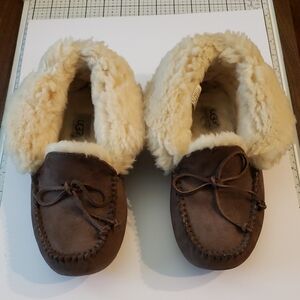 UGG Australia Alena Shearling Slippers Sz 7